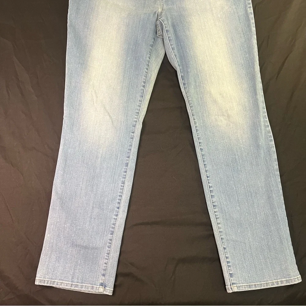 Fabulously Slimming by Chico's Women's Jeans Size 2.5 Short Straight Leg Stretch